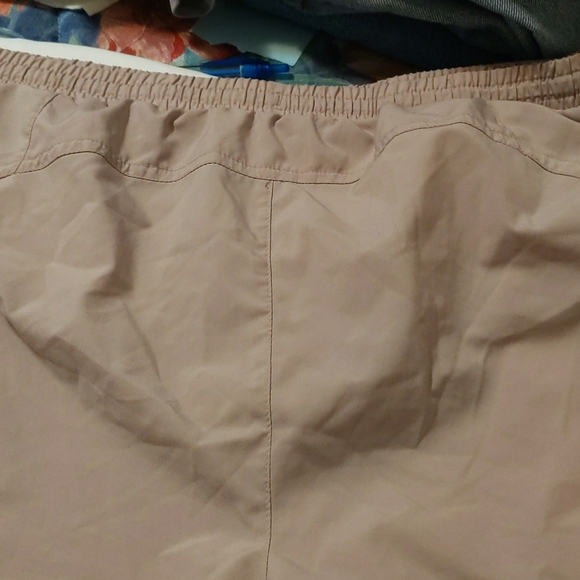 Shorts - Picture 4 of 4